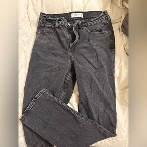 Abercrombie & Fitch Black 90’s Straight Mid Rise Jeans